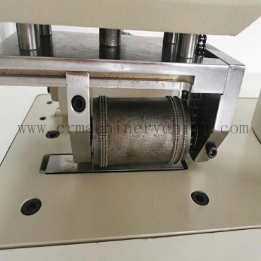 CR-150 Ultrasonic Lace Sewing Machine