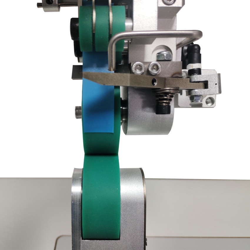 CR-G31 The Most Popular Custom Self-Adhesive Tape Taping Machine